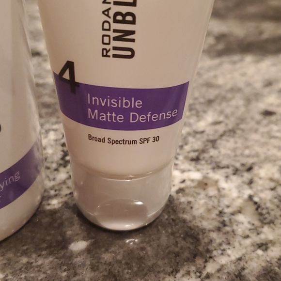 UNBLEMISH Matte Defense - Picture 3 of 4
